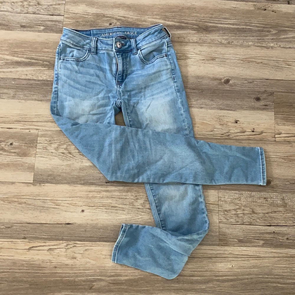 American Eagle light wash jeans size 0
